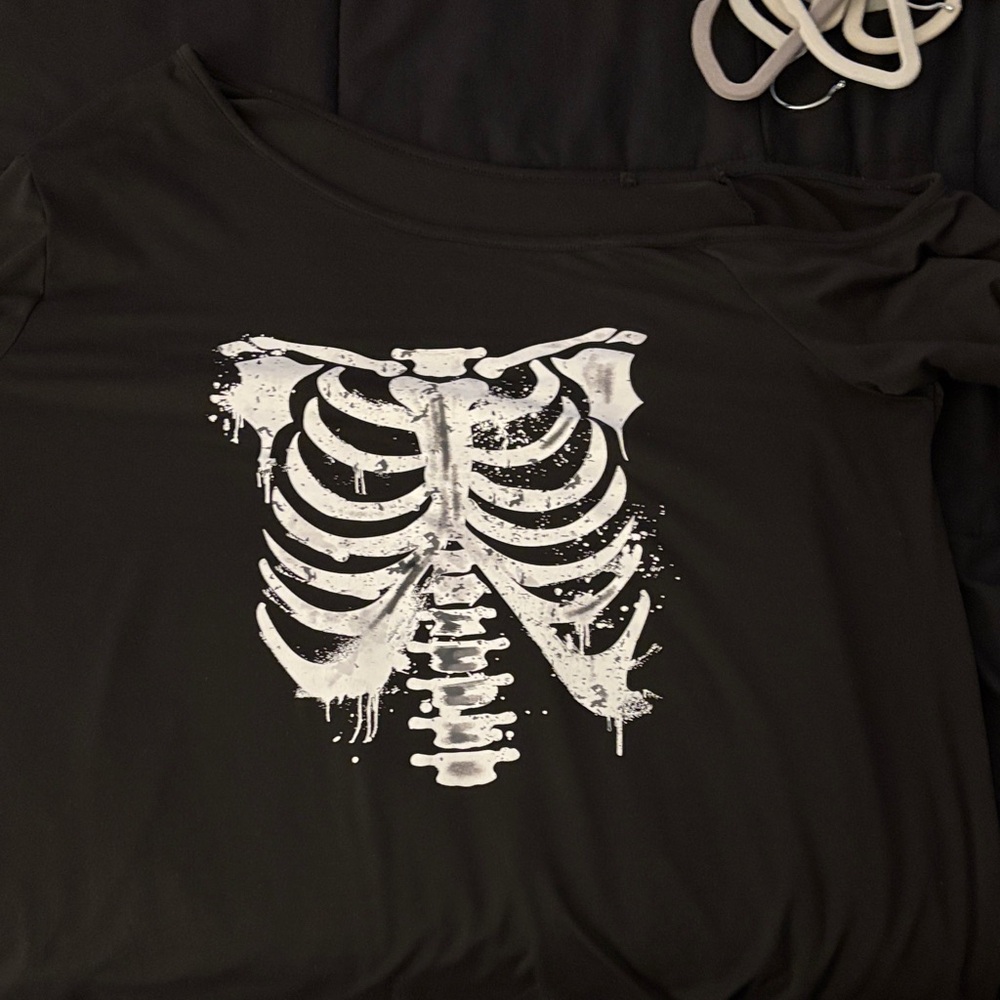 Black Skeleton Print off the shoulder Top